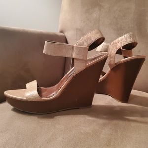 bcbgirls wedges
